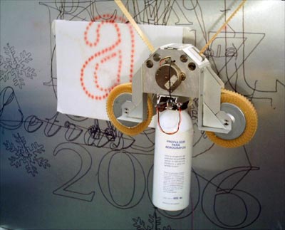 robot graffitero
